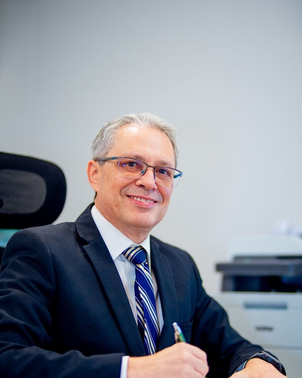 Dr. Cesar Odair Welzel